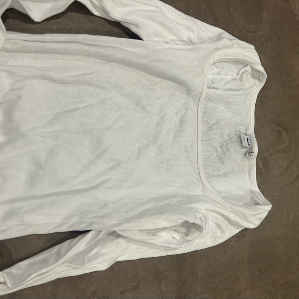 Aritzia TNA  White Long Sleeve Top never worn